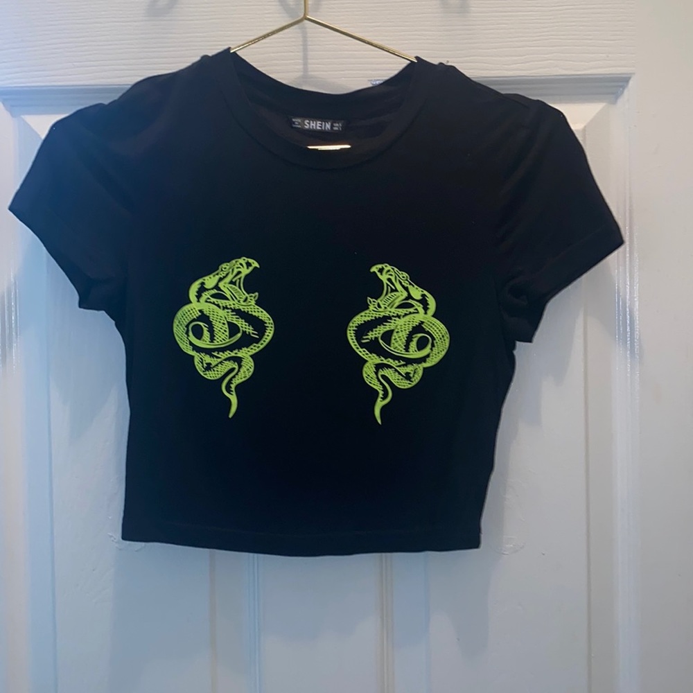 Black crop top